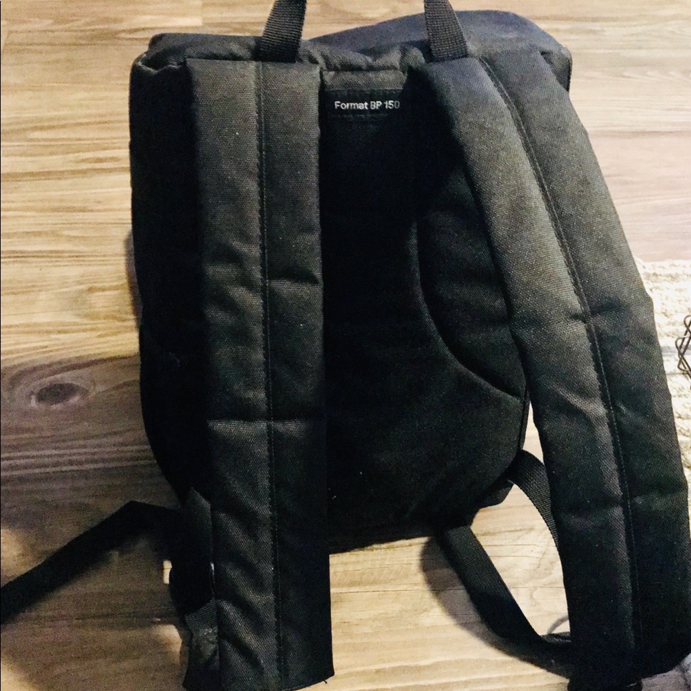 Lowepro Camera backpack - Picture 4 of 6